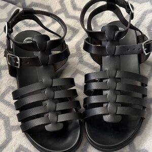 Wonder Nation Black Strappy Sandals